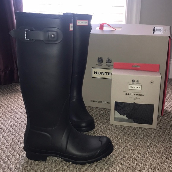 Hunter rain boots with boot socks - Picture 2 of 7